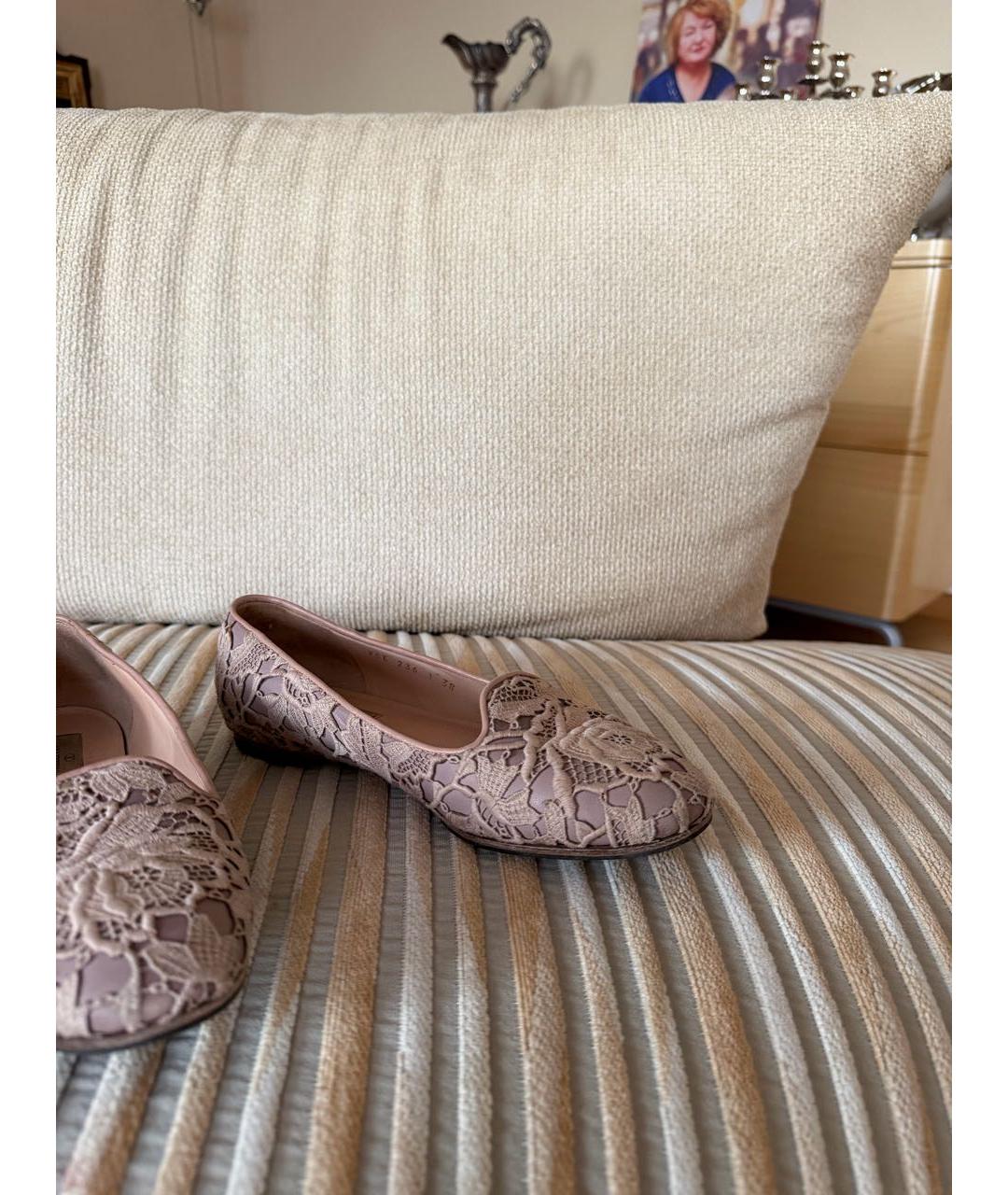 VALENTINO Бежевые кожаные балетки, фото 4