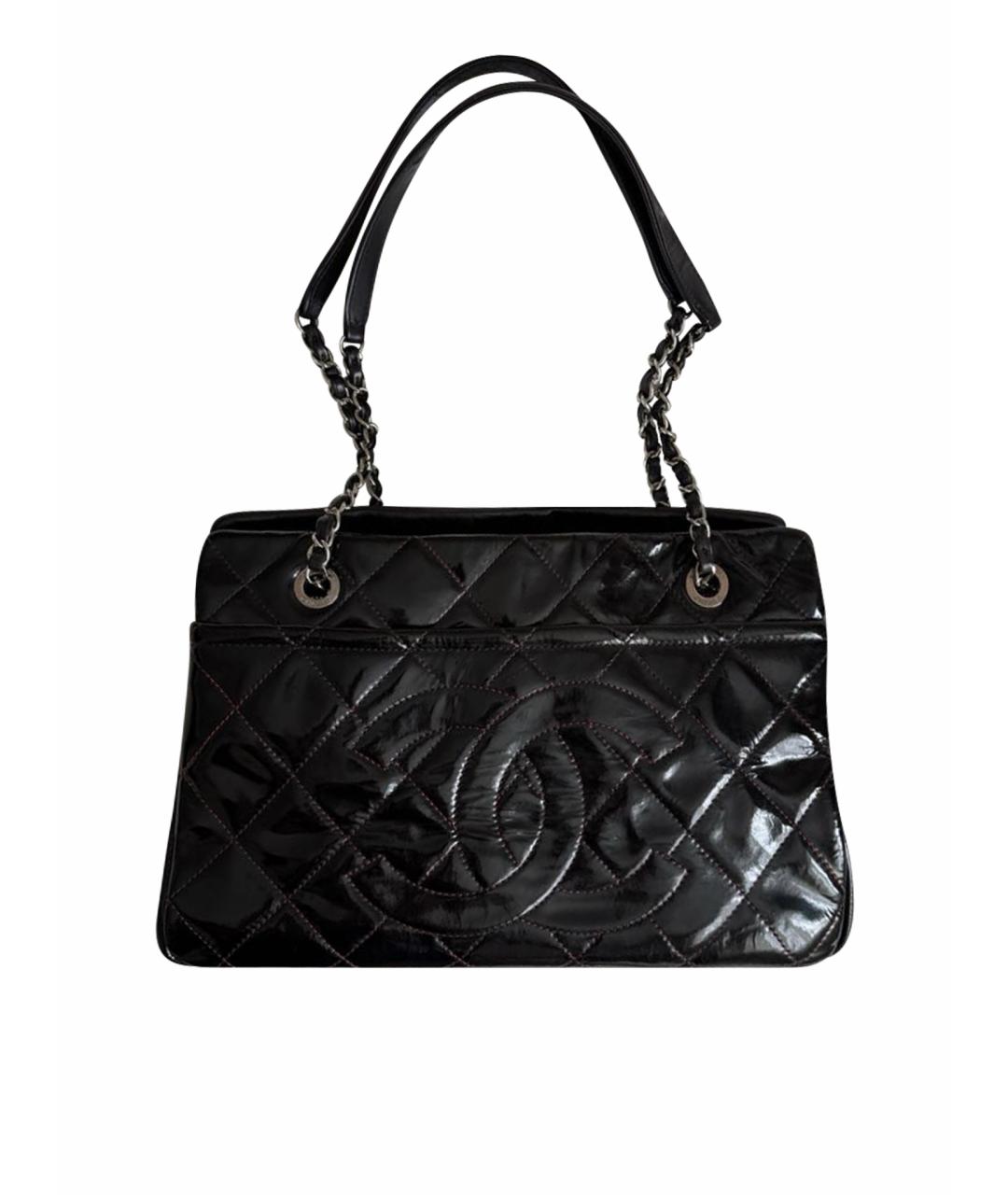 CHANEL Черная сумка с короткими ручками из лакированной кожи, фото 1