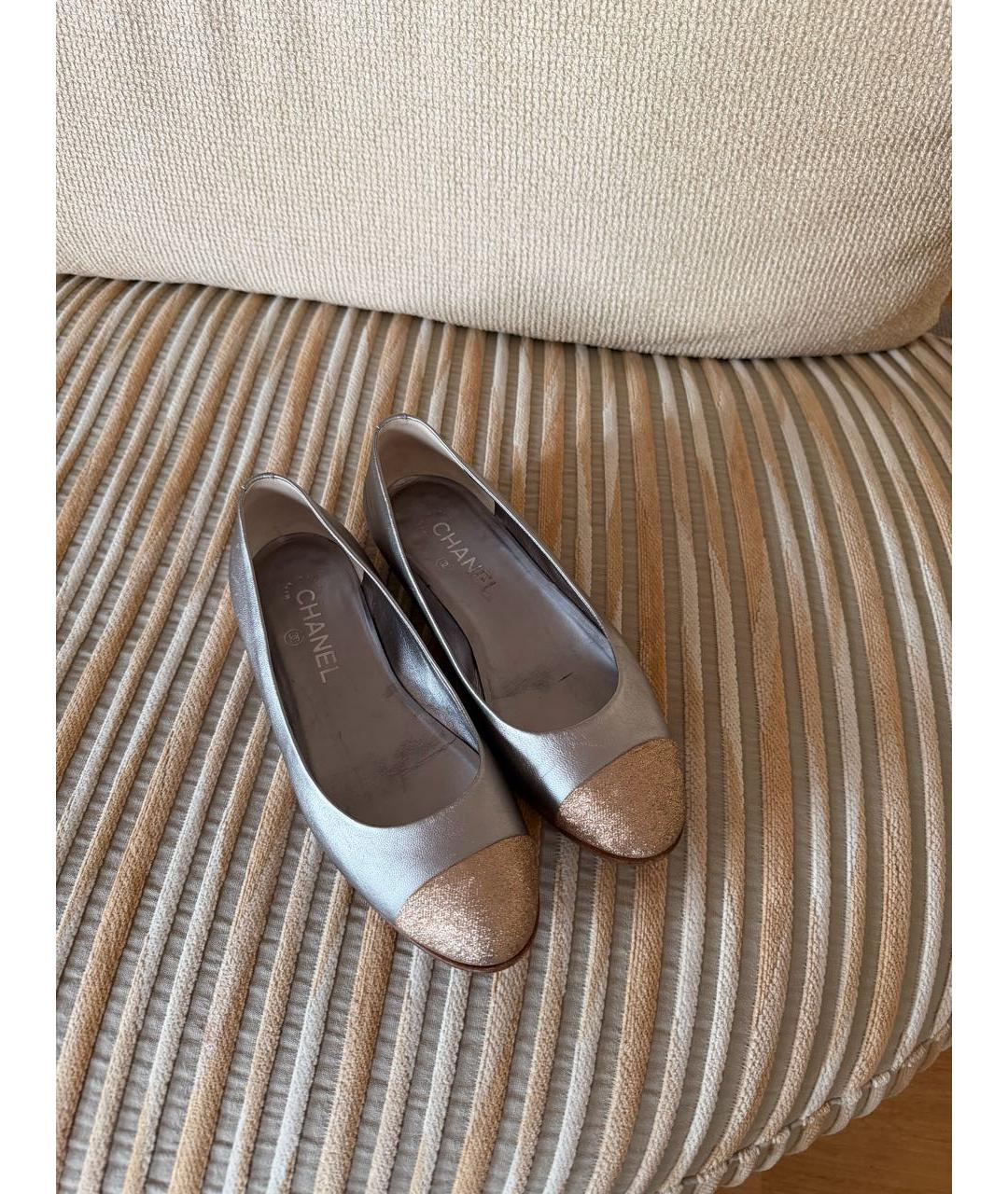 CHANEL Серые кожаные балетки, фото 2