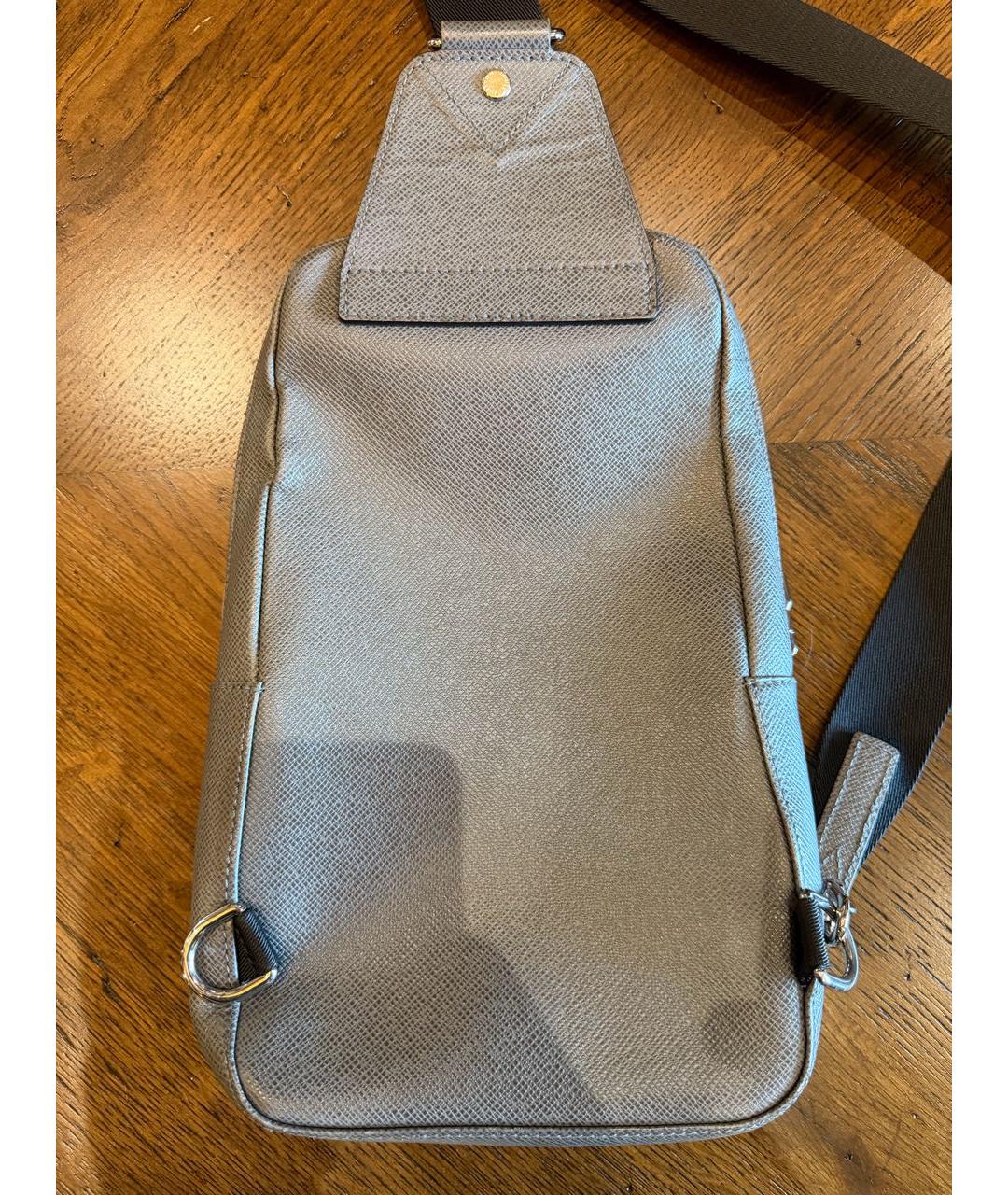 LOUIS VUITTON Серая кожаная сумка на плечо, фото 3