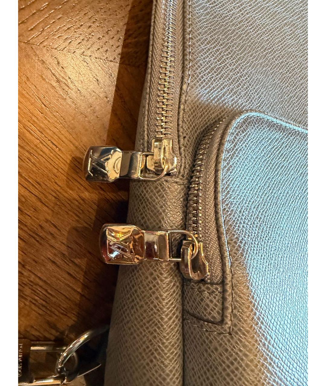 LOUIS VUITTON Серая кожаная сумка на плечо, фото 7