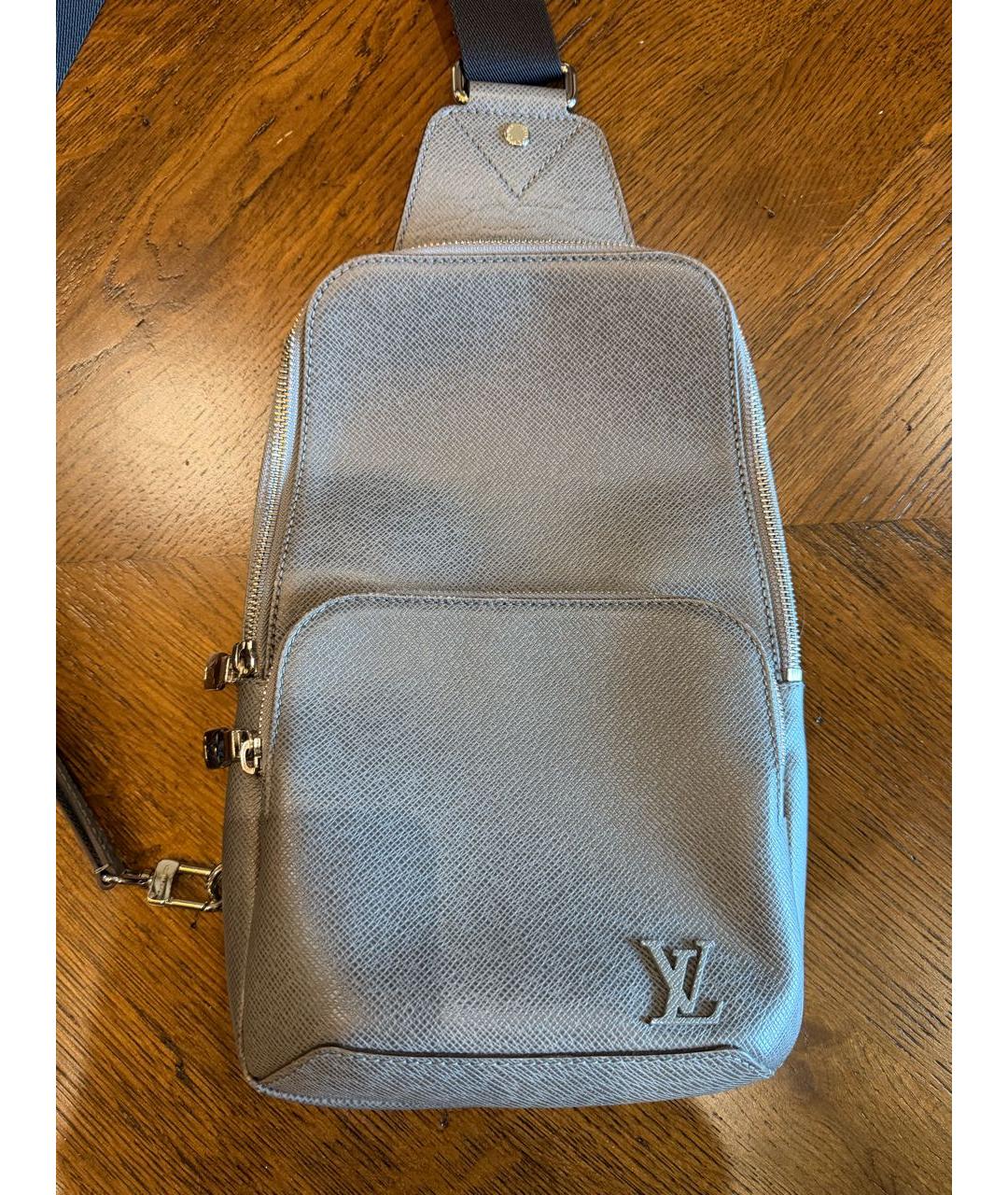 LOUIS VUITTON Серая кожаная сумка на плечо, фото 2