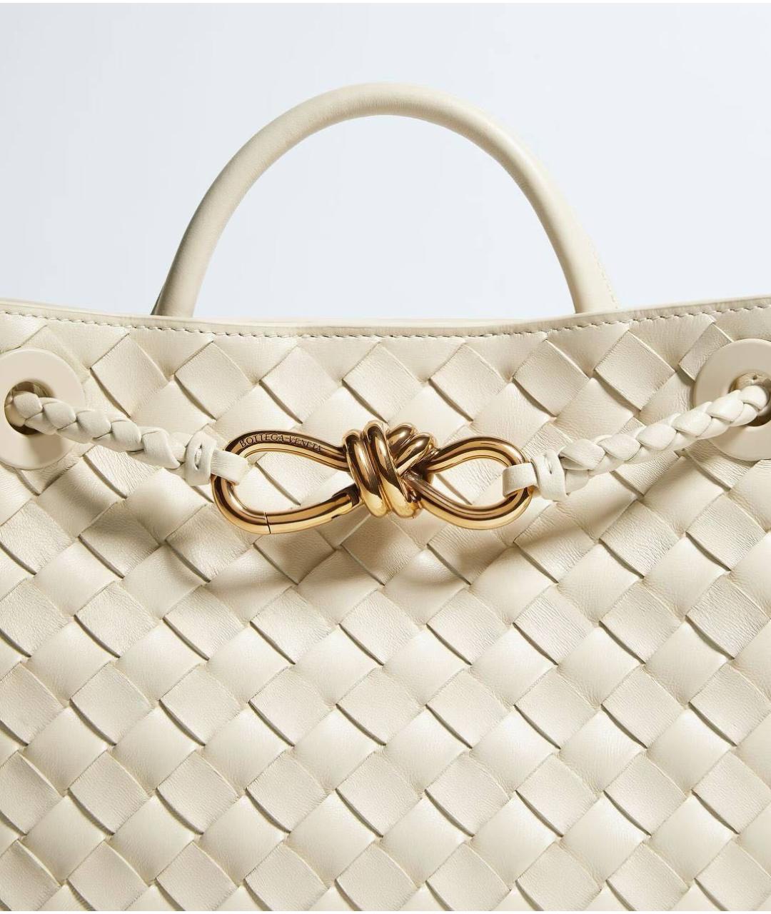 BOTTEGA VENETA Бежевая кожаная сумка с короткими ручками, фото 4