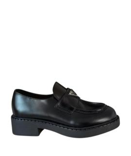 PRADA Лоферы