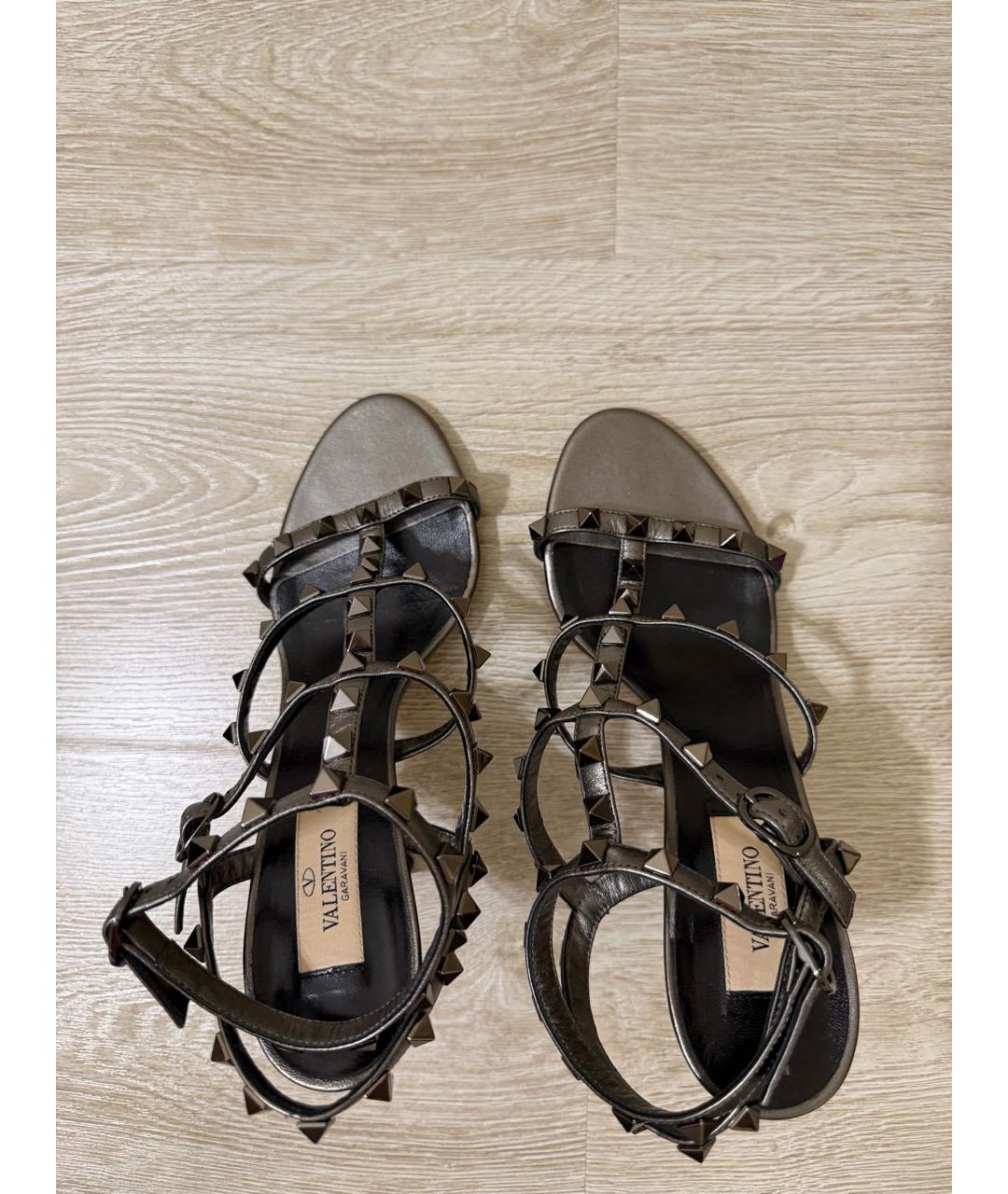 VALENTINO Антрацитовые кожаные босоножки, фото 3