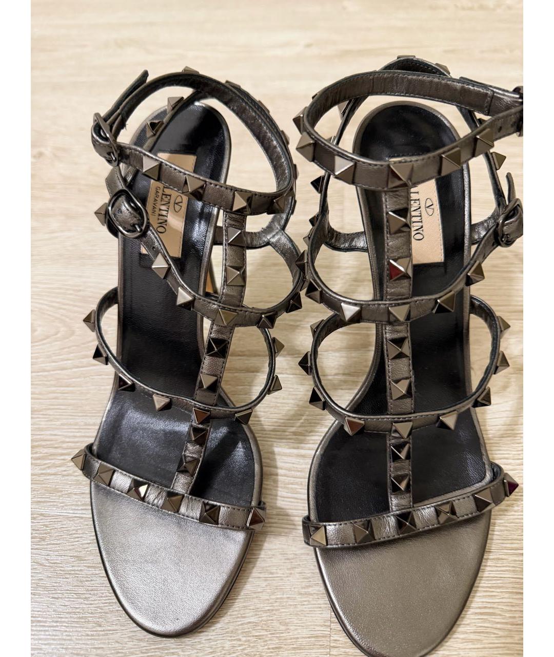 VALENTINO Антрацитовые кожаные босоножки, фото 2