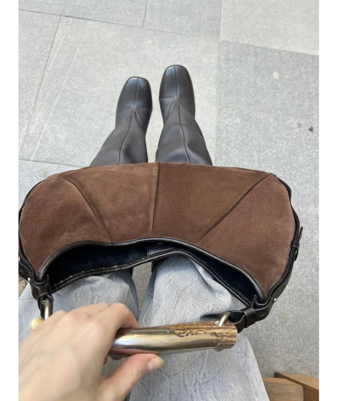 SAINT LAURENT Коричневая замшевая сумка с короткими ручками, фото 3
