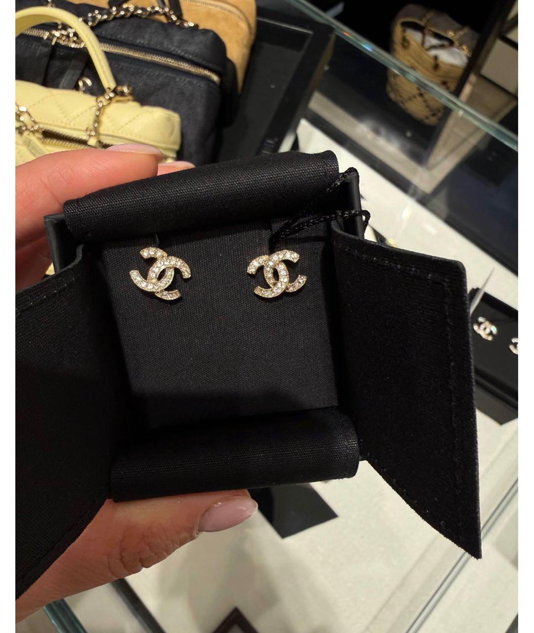 CHANEL Золотые металлические серьги, фото 3