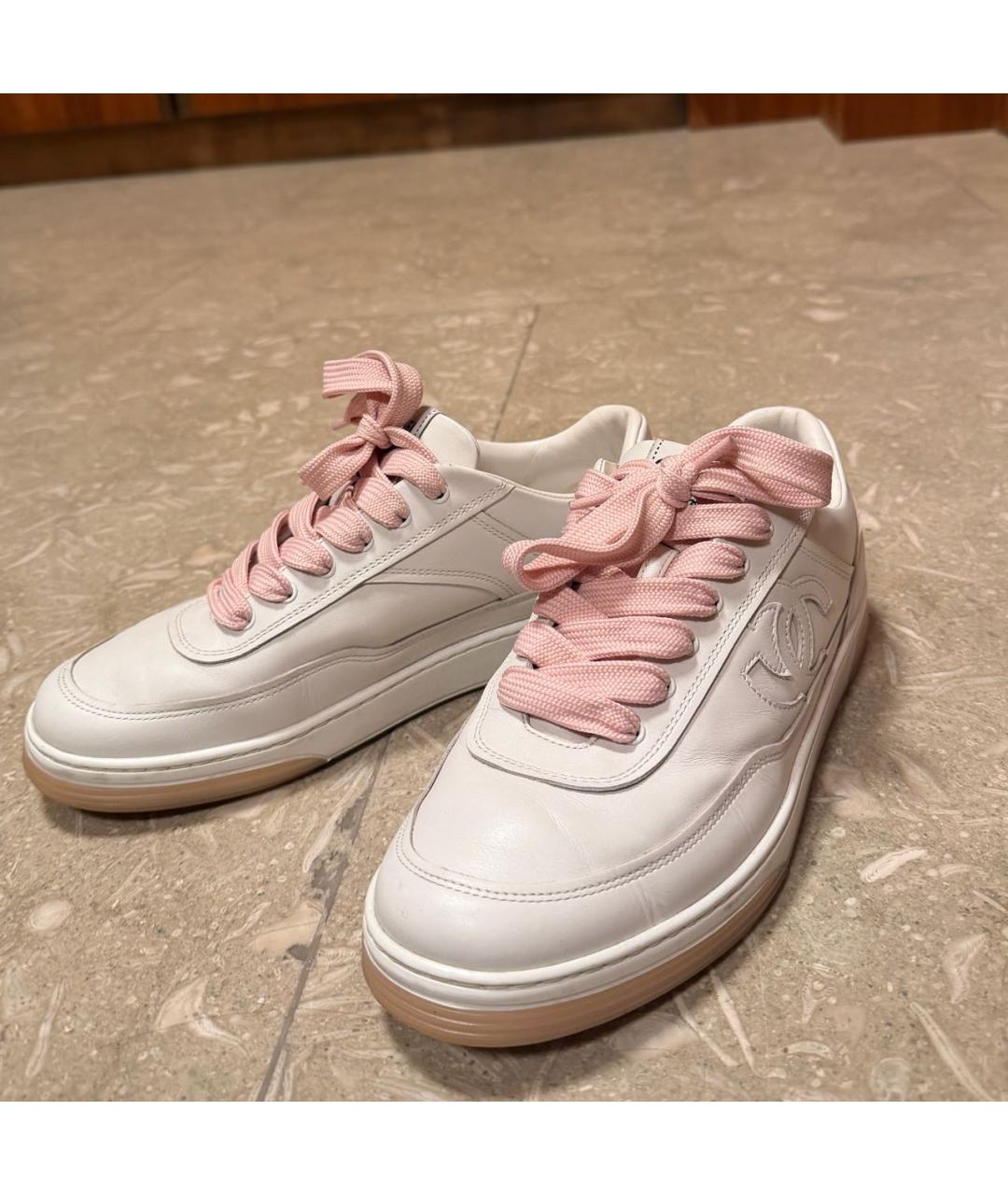 CHANEL Белые кожаные низкие кроссовки / кеды, фото 5