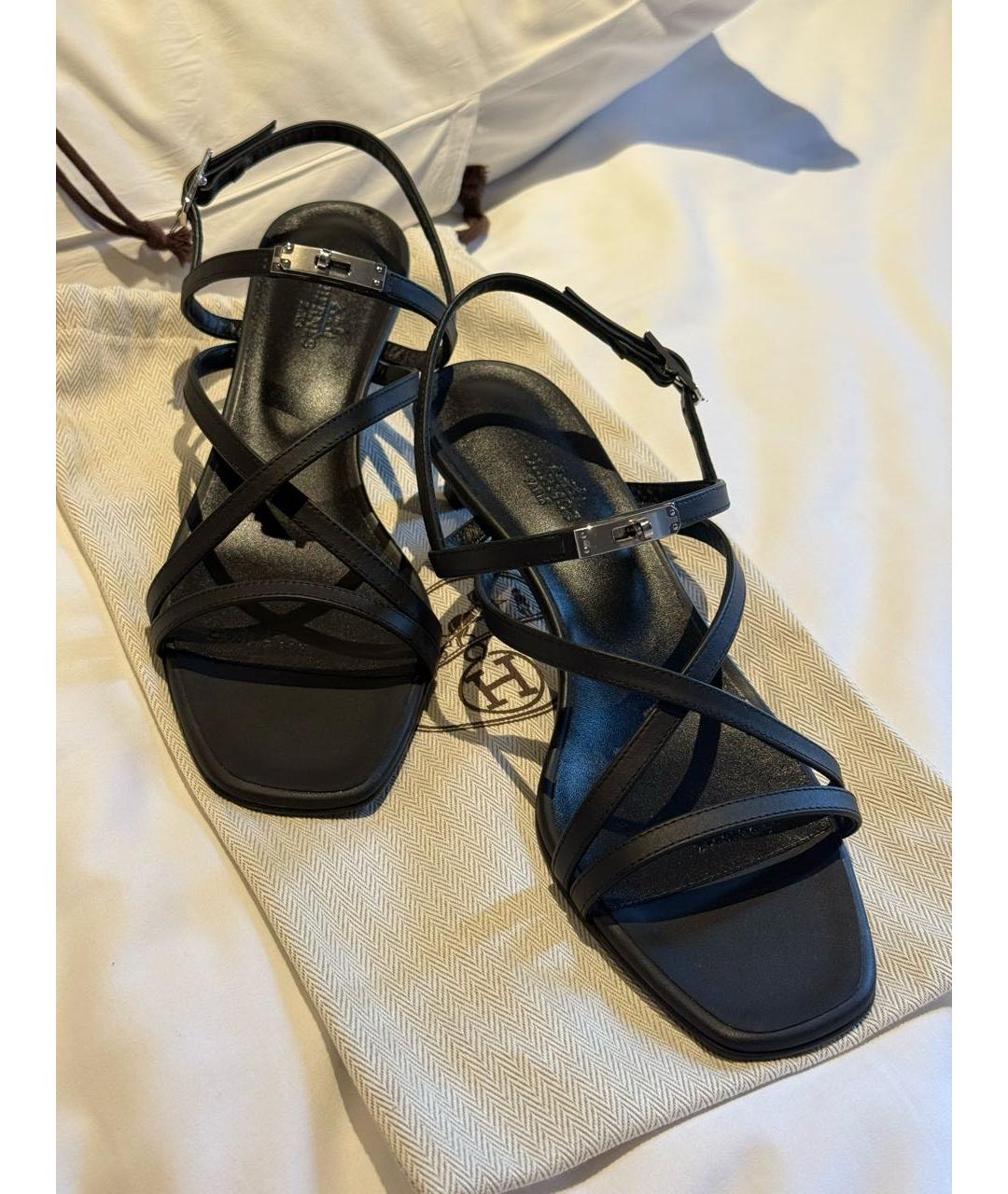 HERMES Черные кожаные босоножки, фото 2