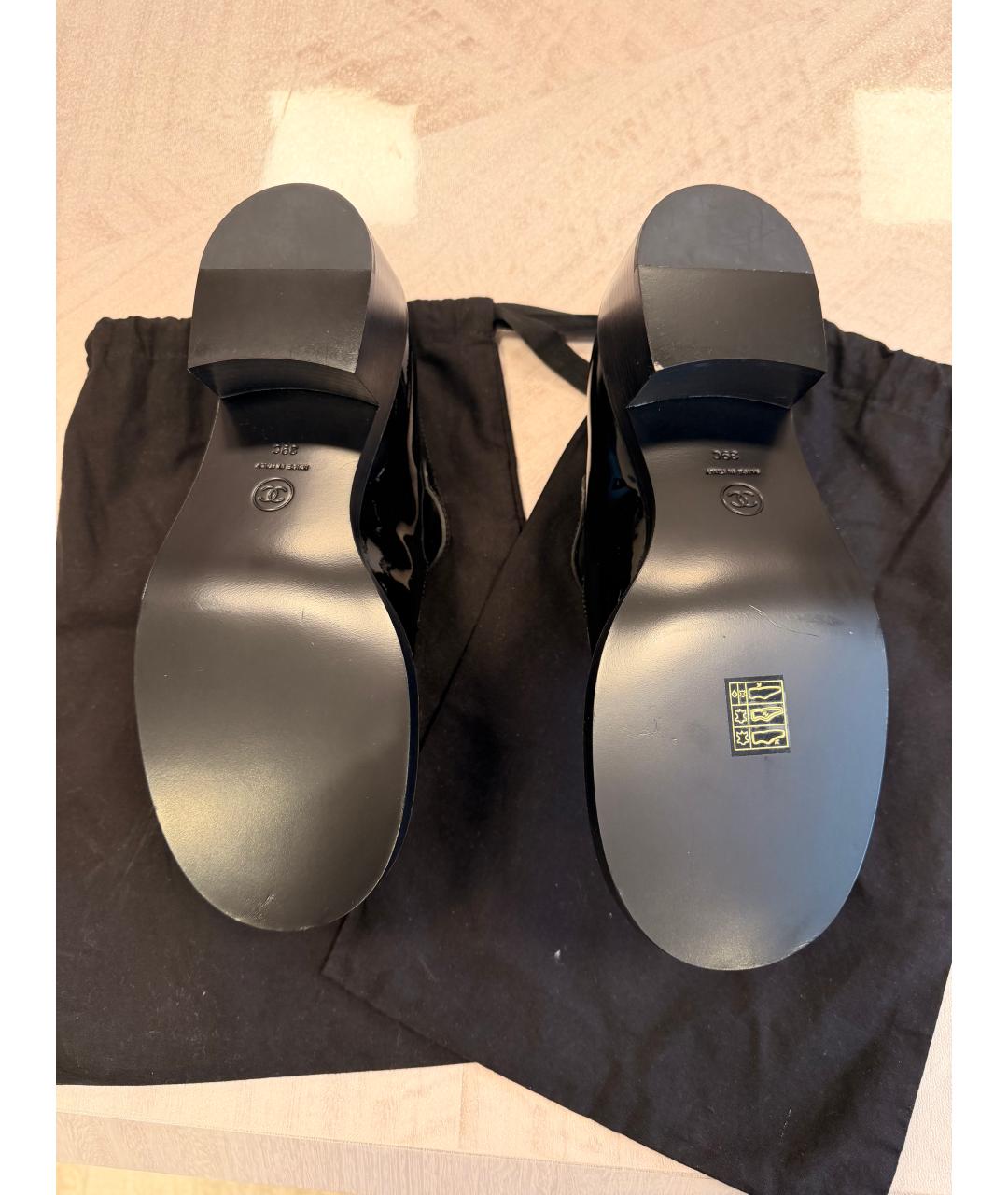 CHANEL Черные лоферы из лакированной кожи, фото 5