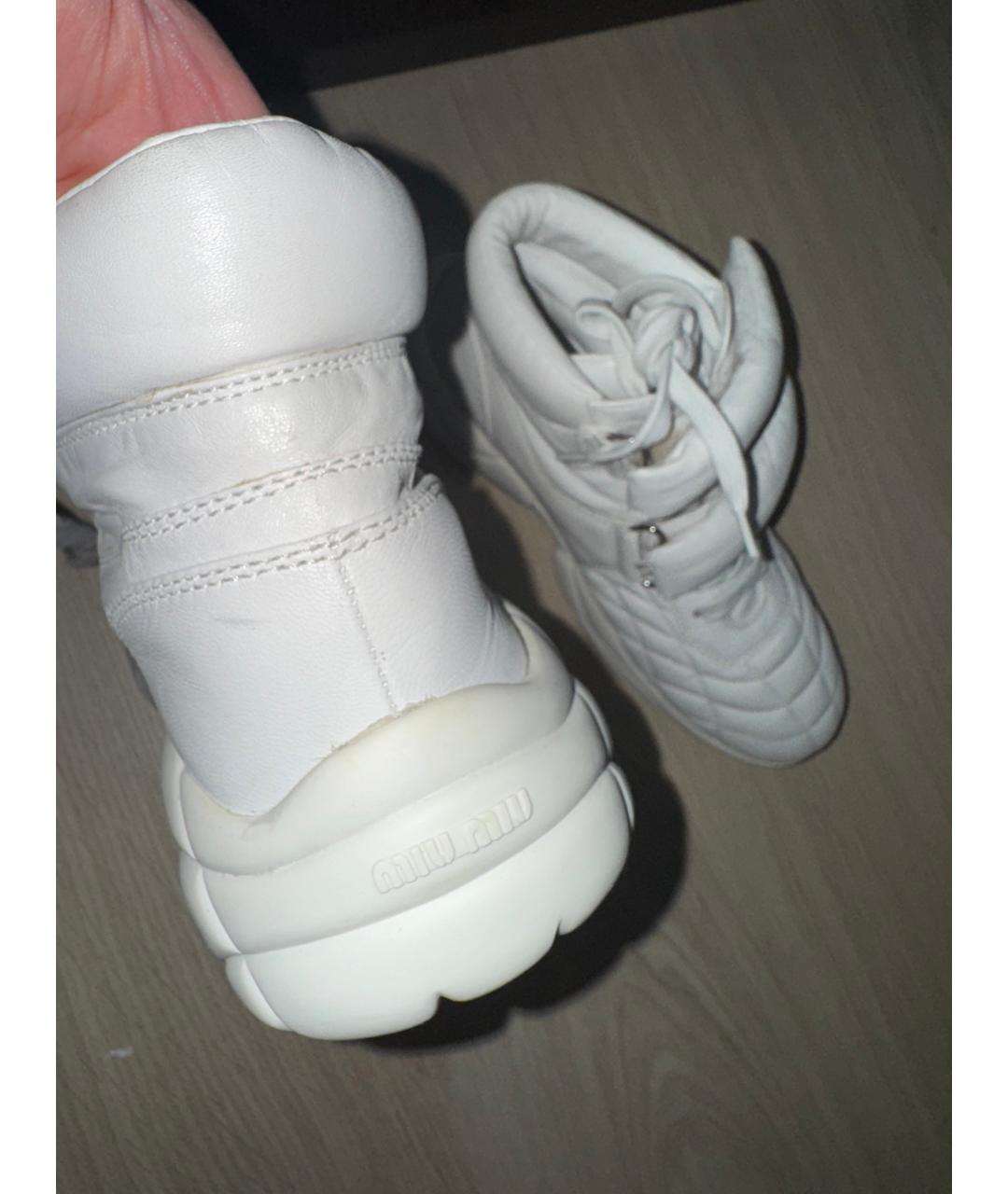 MIU MIU Белые кожаные кроссовки, фото 4