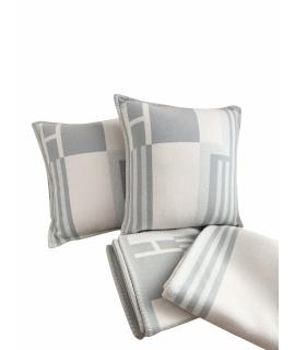 HERMES Покрывало и плед