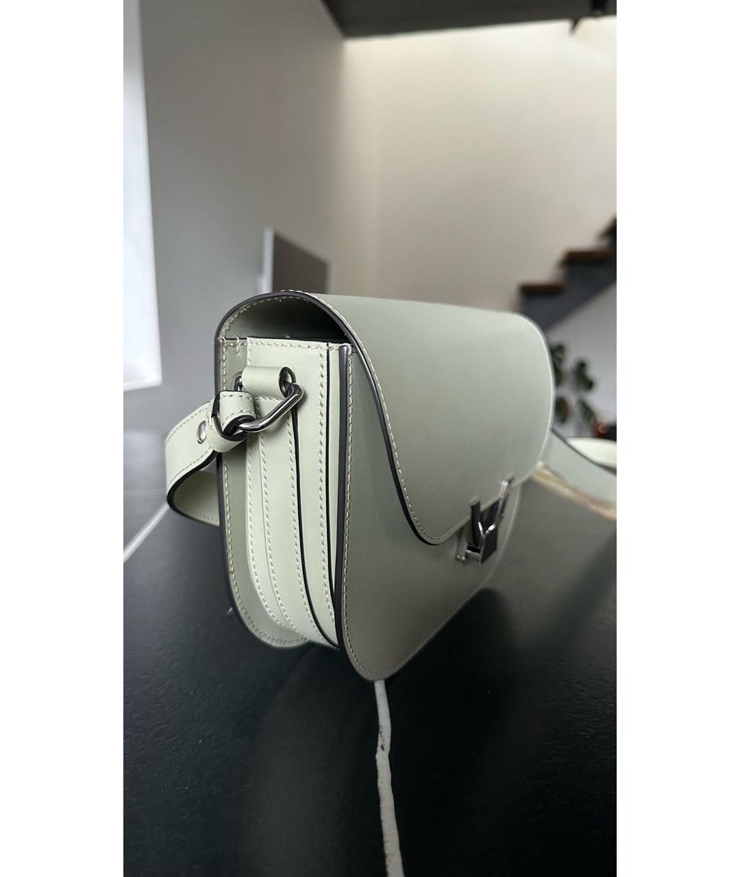 COCCINELLE Салатовая кожаная сумка через плечо, фото 2