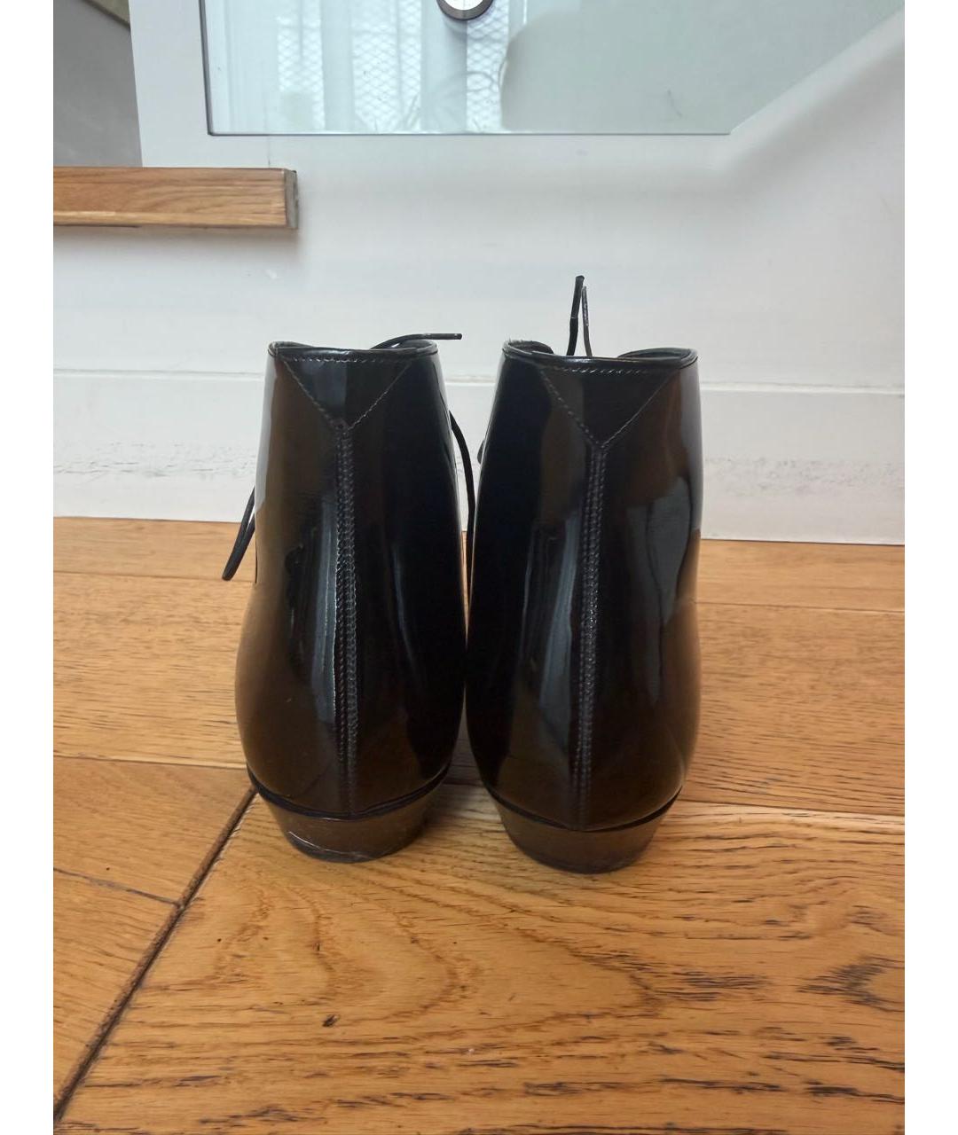 SAINT LAURENT Черные ботинки из лакированной кожи, фото 4