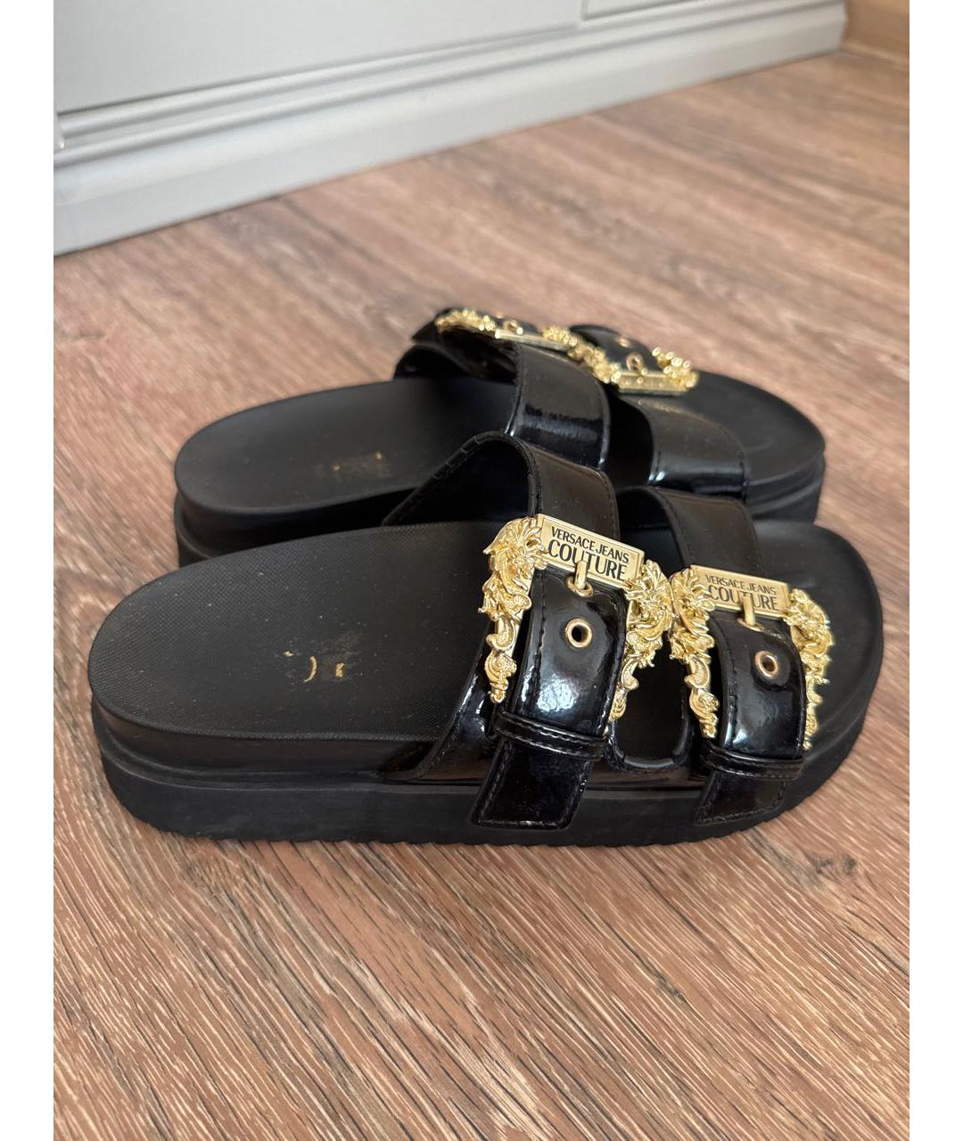 VERSACE JEANS COUTURE Черные сандалии из лакированной кожи, фото 5