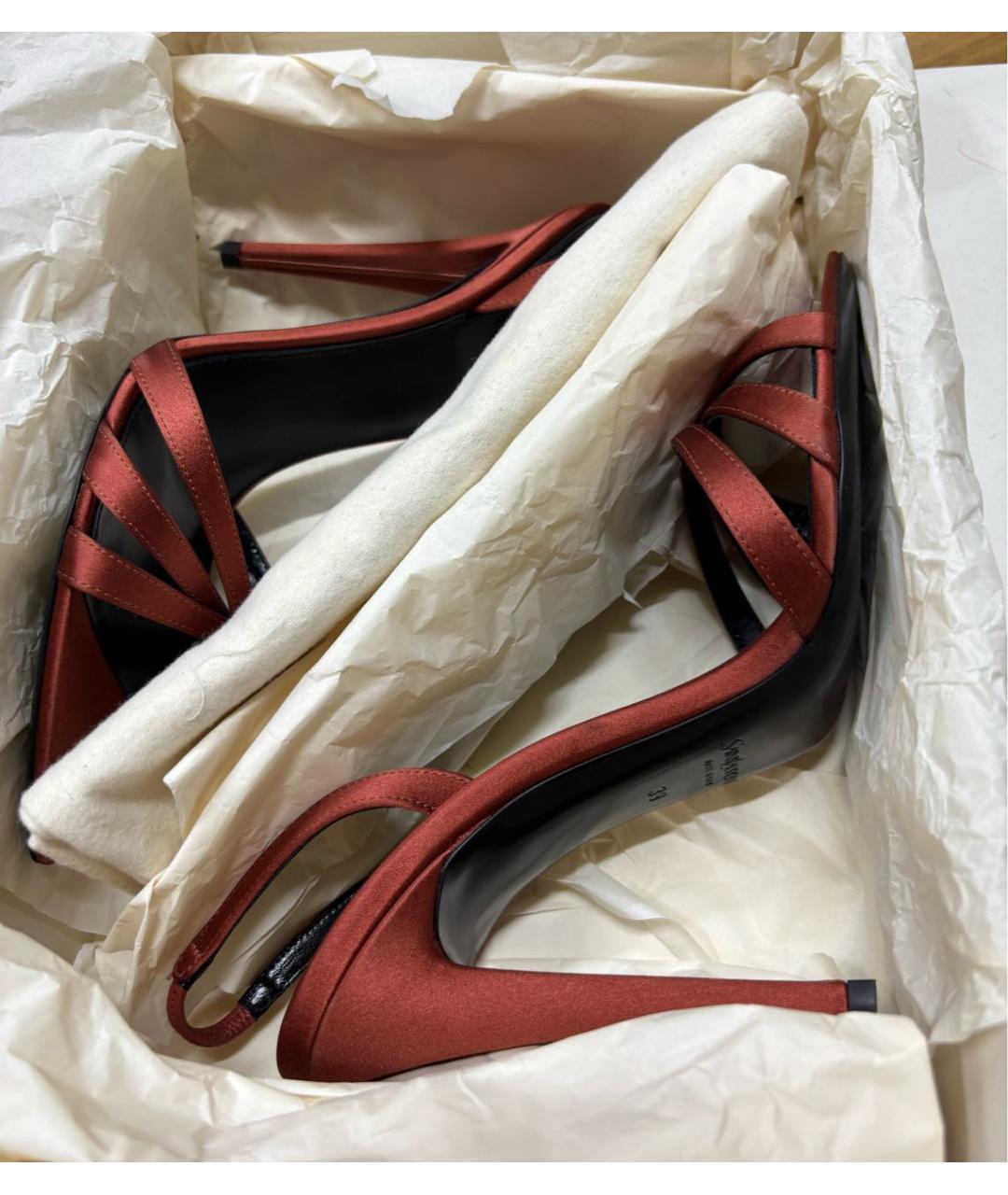 SAINT LAURENT Бордовые текстильные босоножки, фото 3