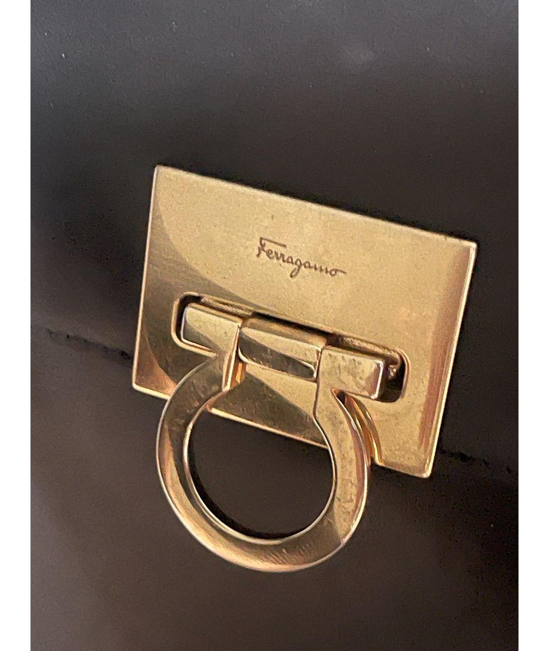 FERRAGAMO Черная кожаная сумка с короткими ручками, фото 3