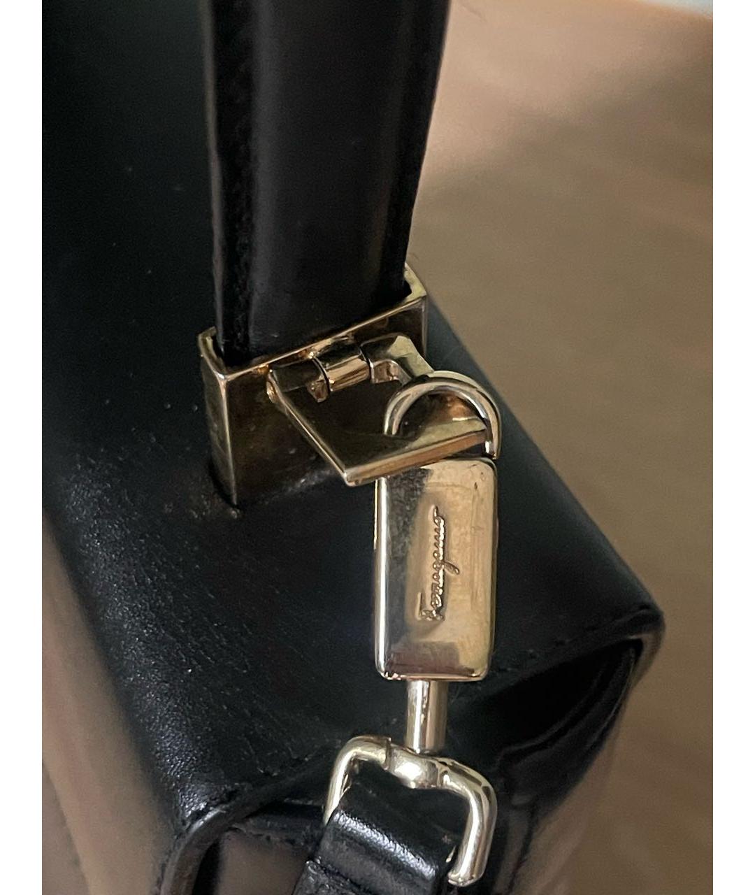 FERRAGAMO Черная кожаная сумка с короткими ручками, фото 5