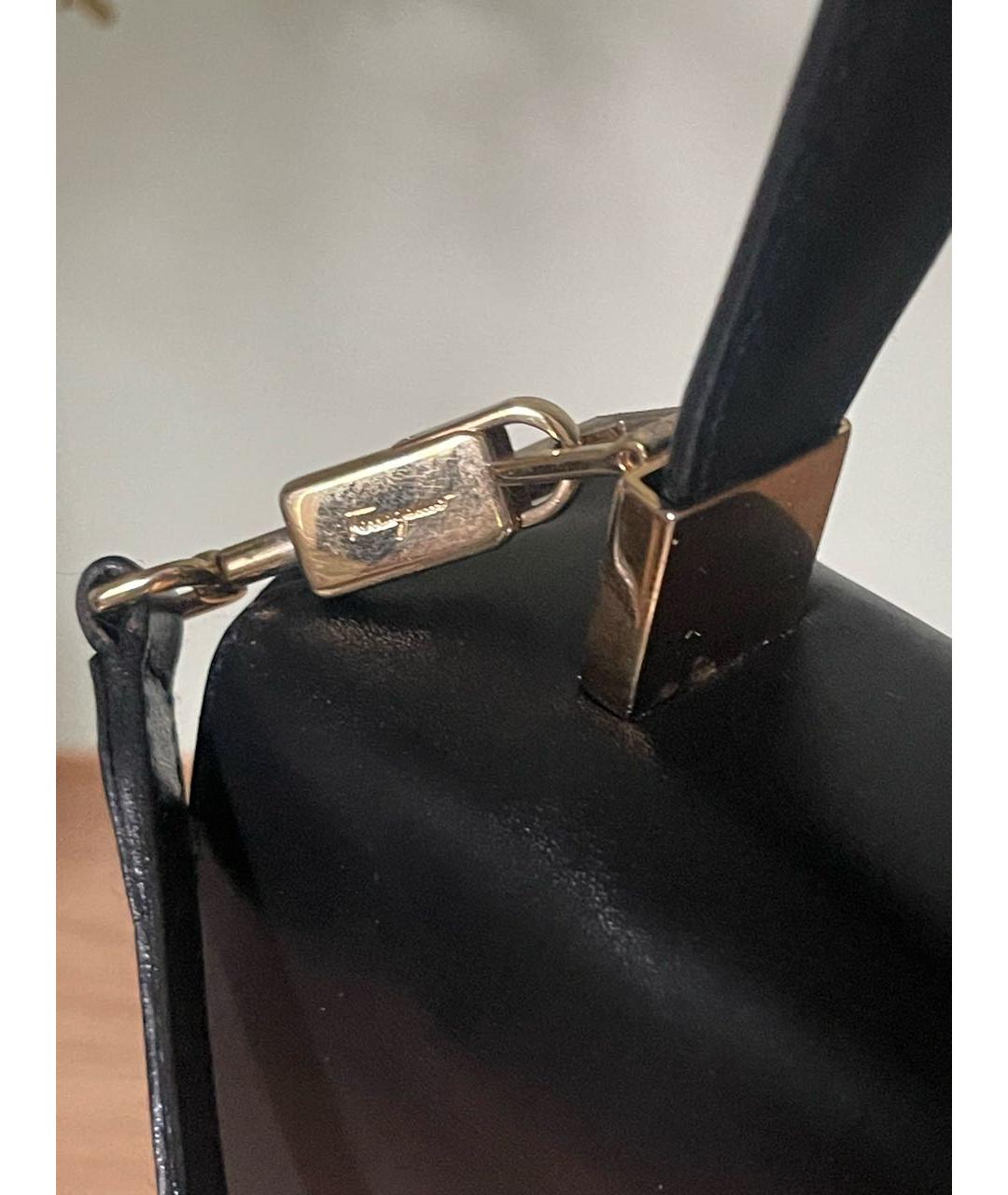 FERRAGAMO Черная кожаная сумка с короткими ручками, фото 6