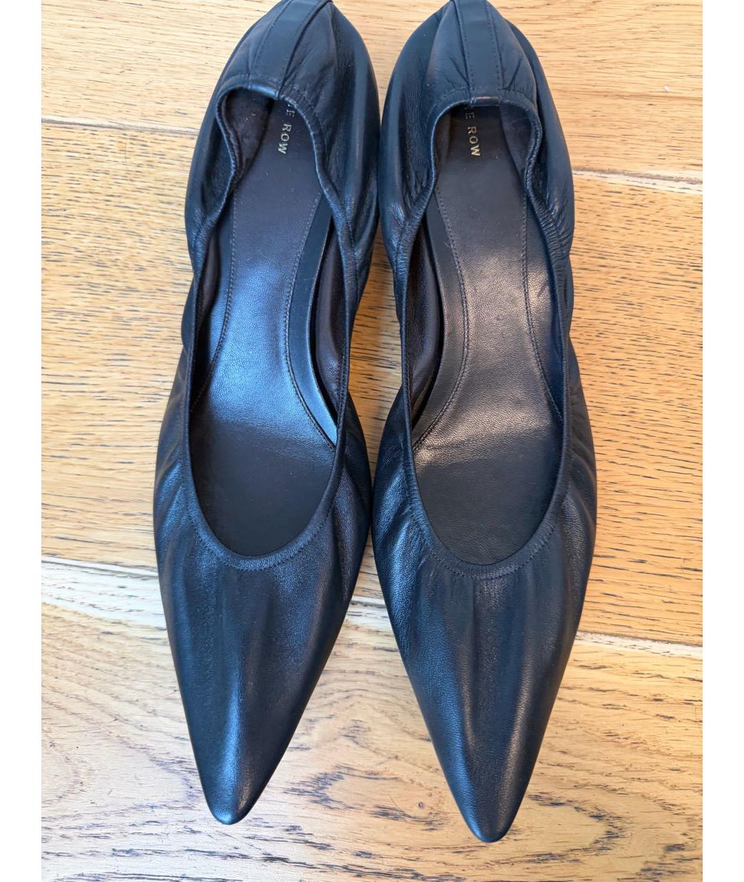 THE ROW Черные кожаные лодочки на низком каблуке, фото 3