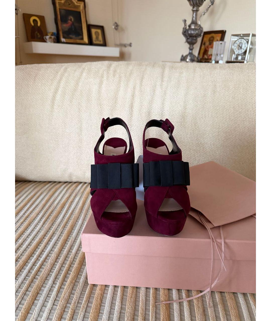 MIU MIU Замшевые босоножки, фото 3