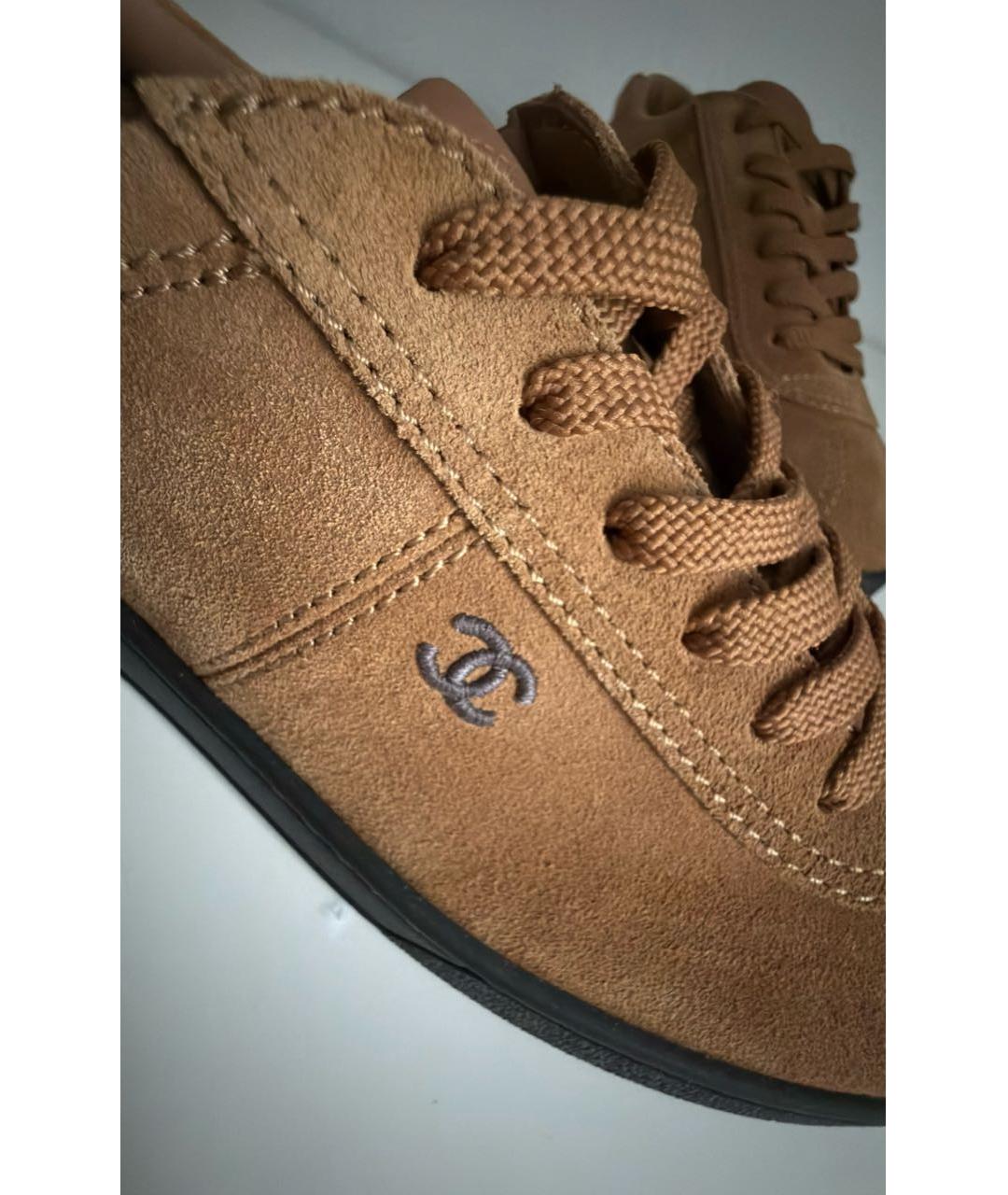 CHANEL Коричневые замшевые кеды, фото 6
