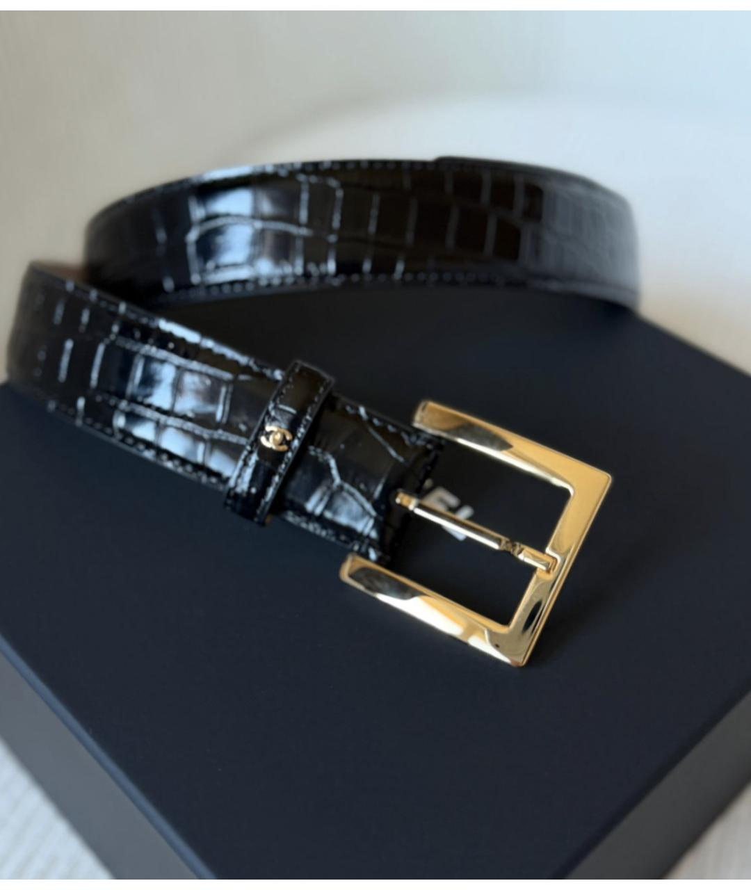 CHANEL Черный ремень из лакированной кожи, фото 3