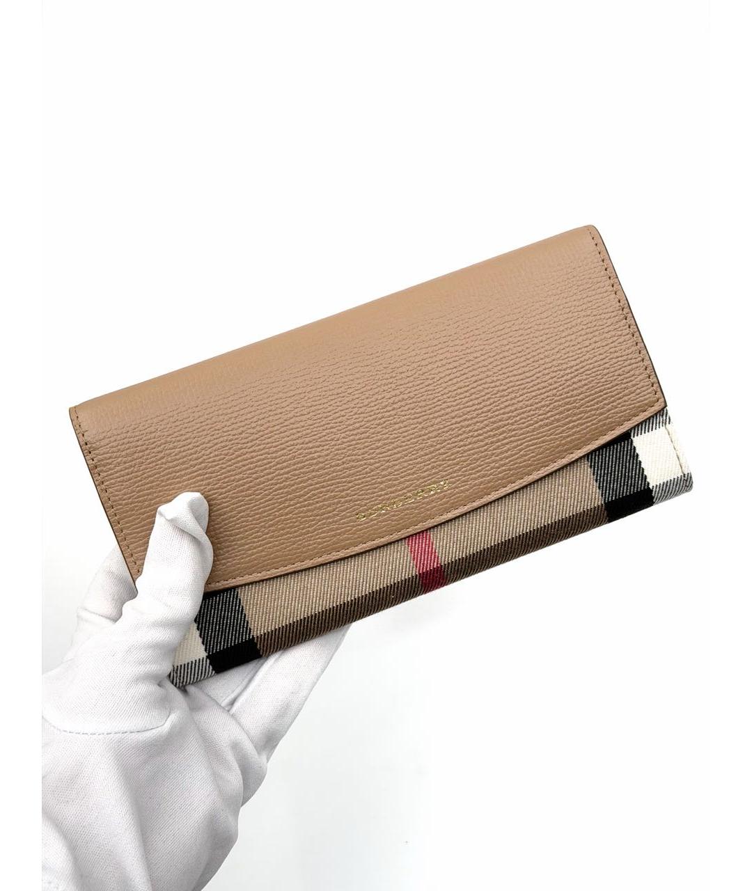 BURBERRY Бежевый кожаный кошелек, фото 5