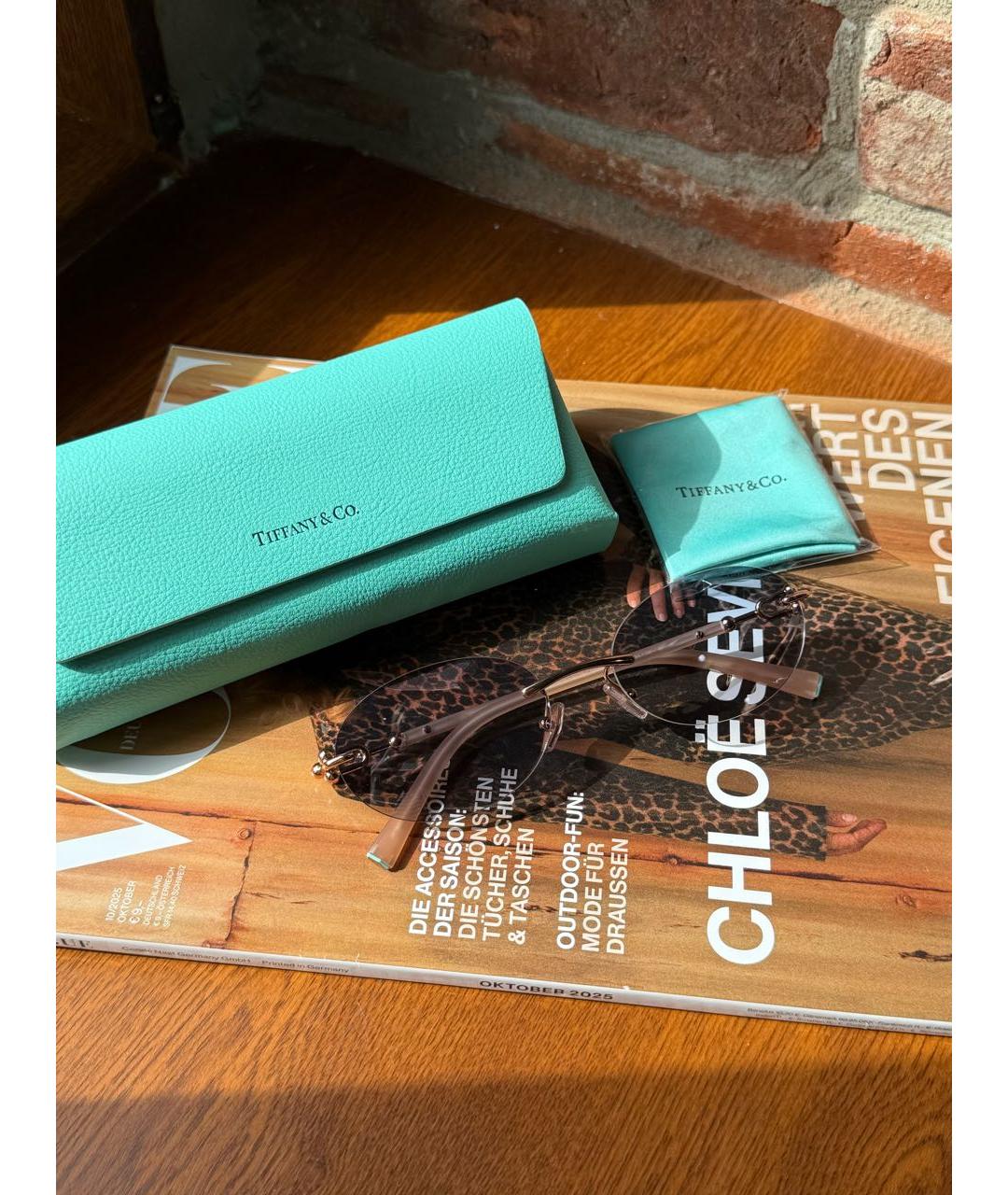 TIFFANY&CO Бежевые пластиковые солнцезащитные очки, фото 6