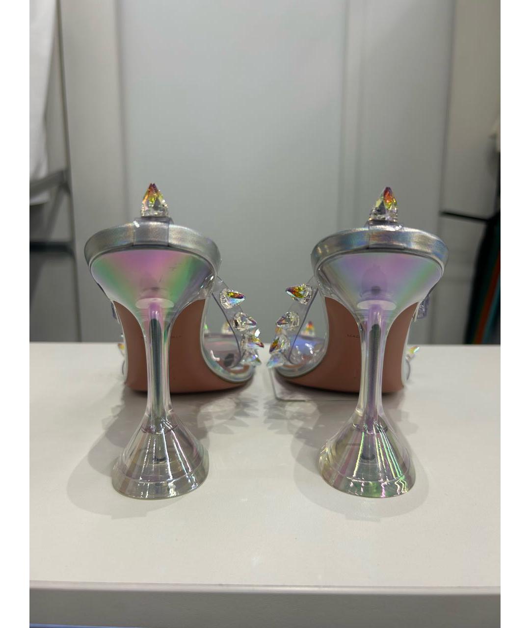 Amina Muaddi Серебряные кожаные босоножки, фото 4