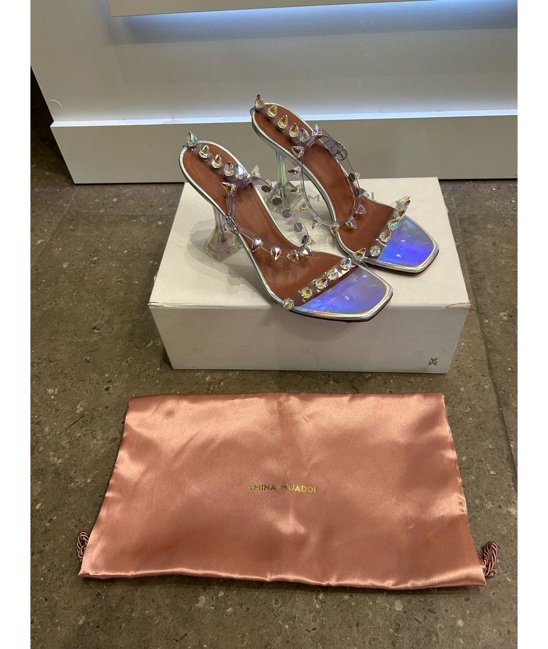 Amina Muaddi Серебряные кожаные босоножки, фото 5