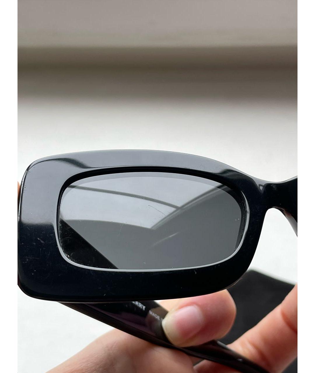 BURBERRY Черные пластиковые солнцезащитные очки, фото 2