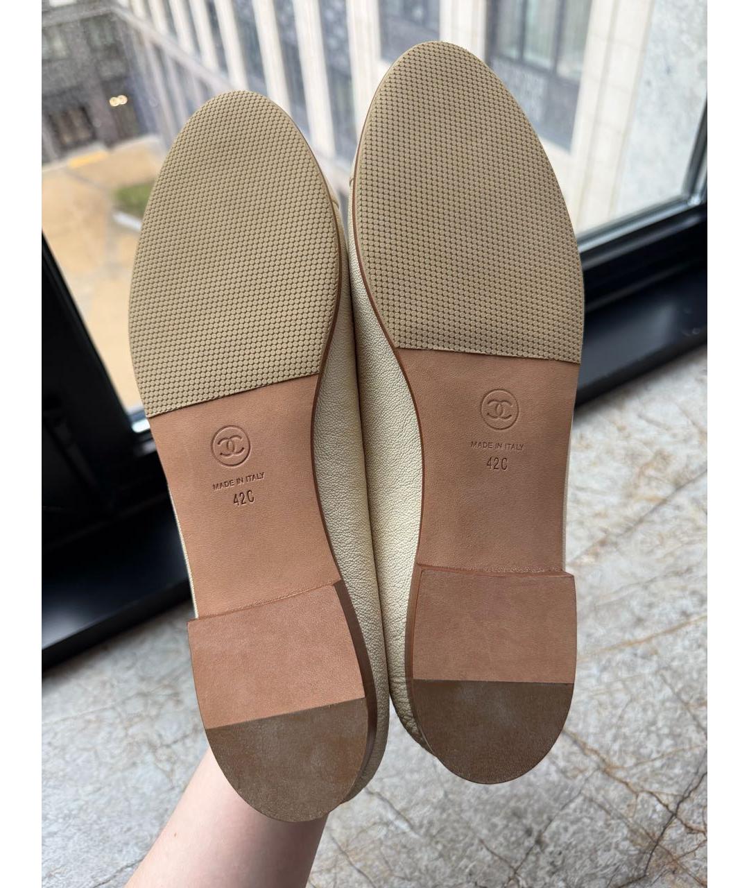 CHANEL Бежевые кожаные балетки, фото 5