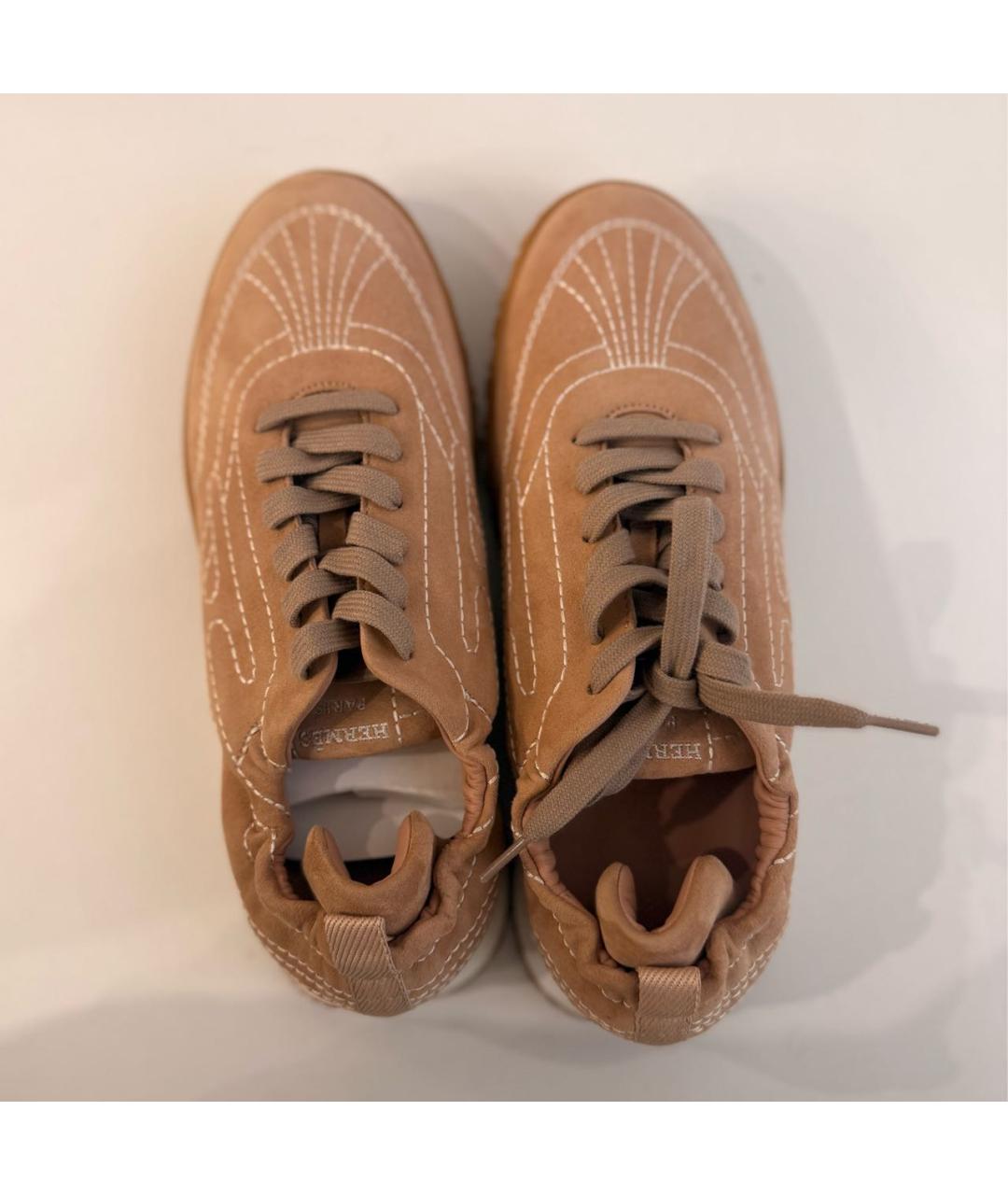 HERMES Бежевые замшевые кроссовки, фото 3