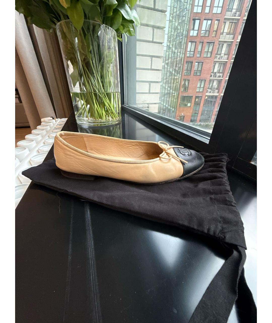CHANEL Бежевые кожаные балетки, фото 7