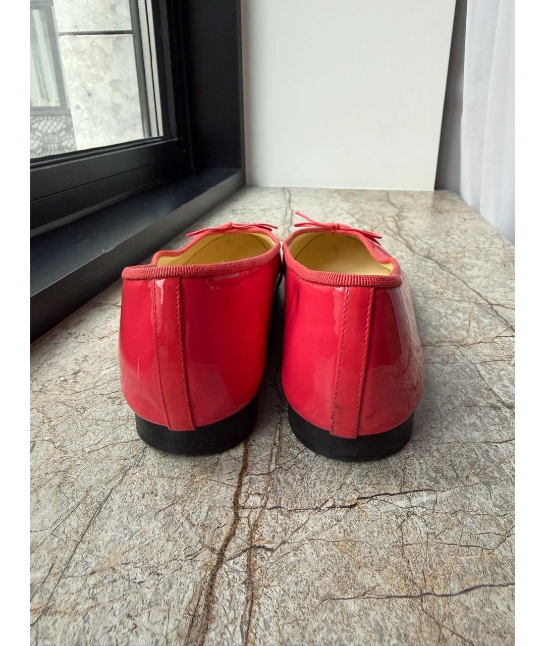CHANEL Красные балетки из лакированной кожи, фото 4