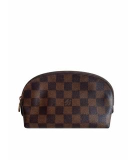LOUIS VUITTON Косметичка