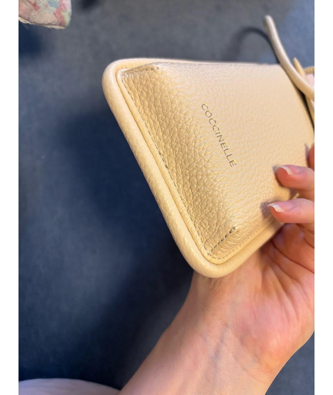 COCCINELLE Бежевая кожаная сумка через плечо, фото 5