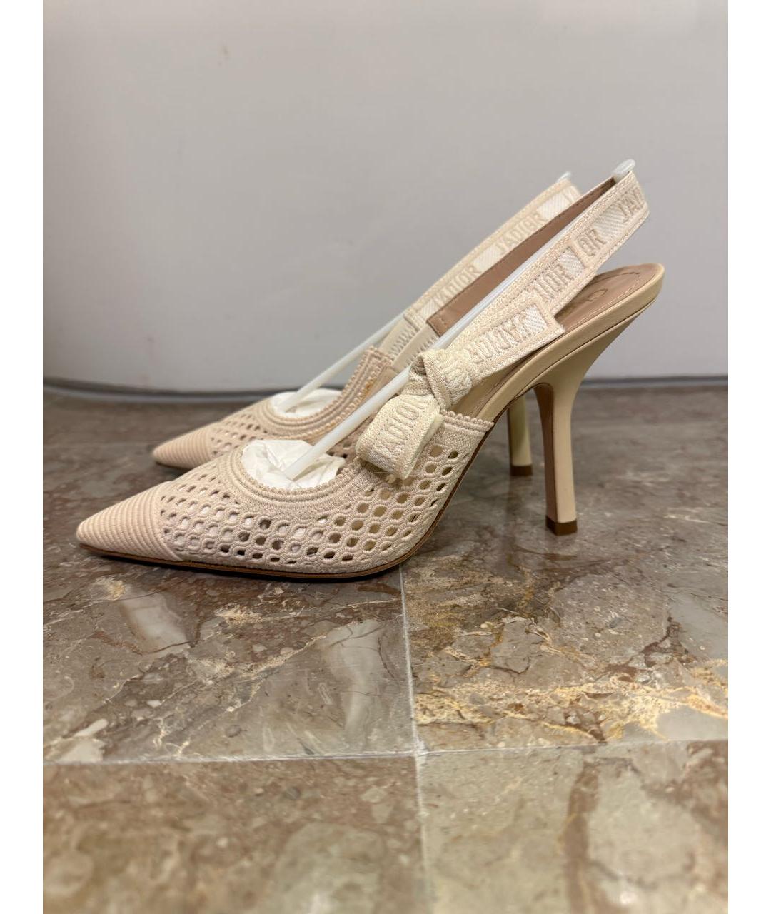 CHRISTIAN DIOR Бежевые текстильные босоножки, фото 4