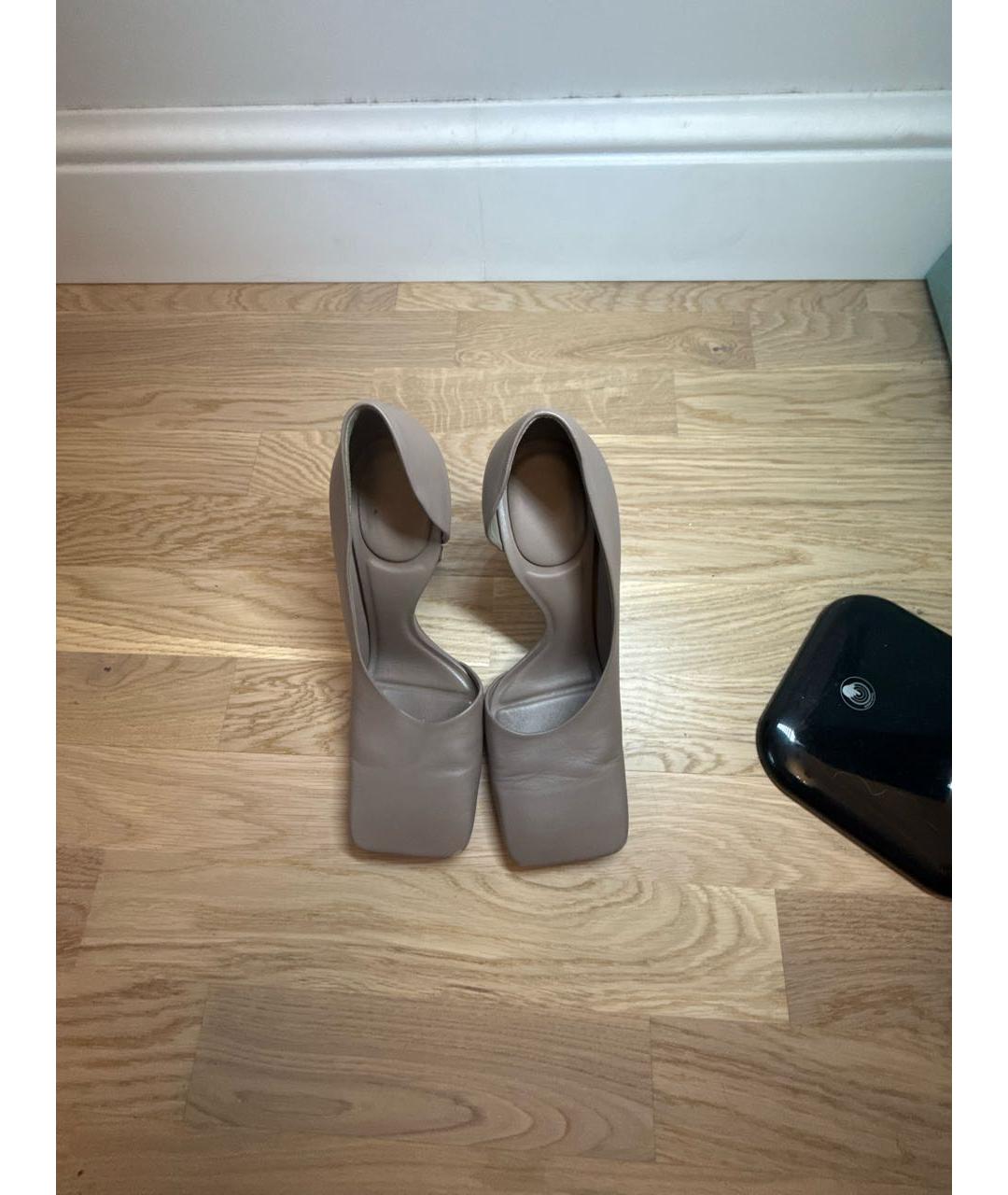 BALENCIAGA Бежевые кожаные туфли, фото 3