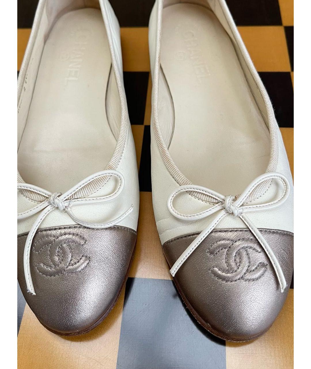 CHANEL Бежевые кожаные балетки, фото 8