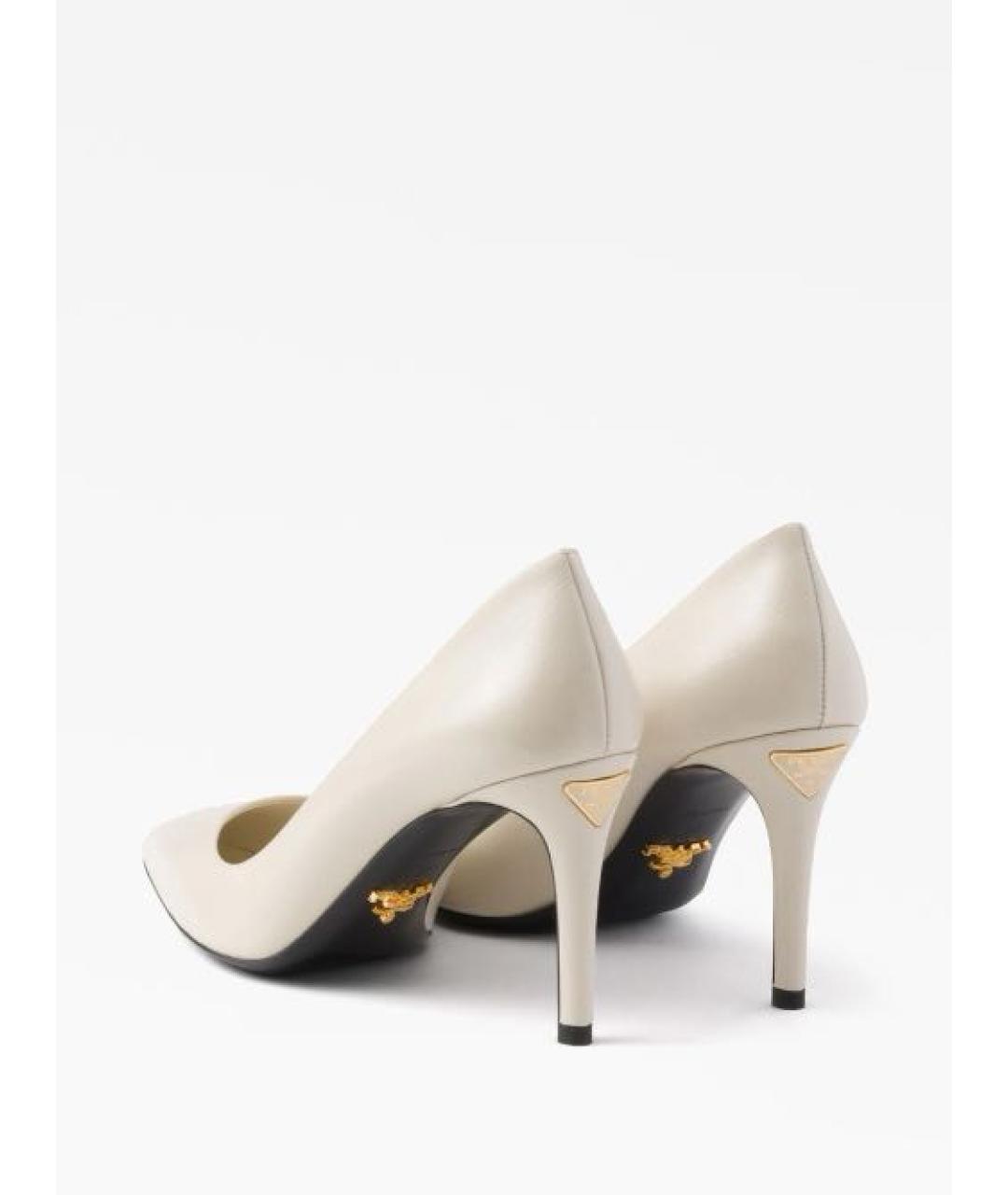 PRADA Белые кожаные туфли, фото 2