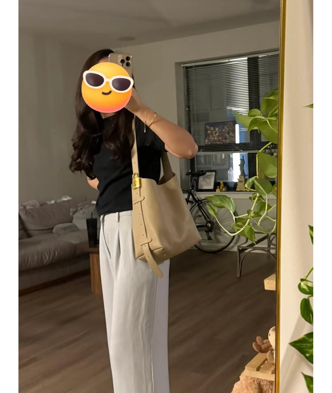 LOUIS VUITTON Бежевая кожаная сумка через плечо, фото 6