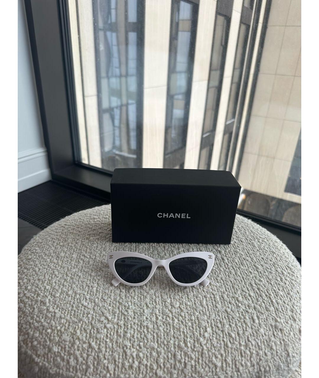 CHANEL Белые пластиковые солнцезащитные очки, фото 4
