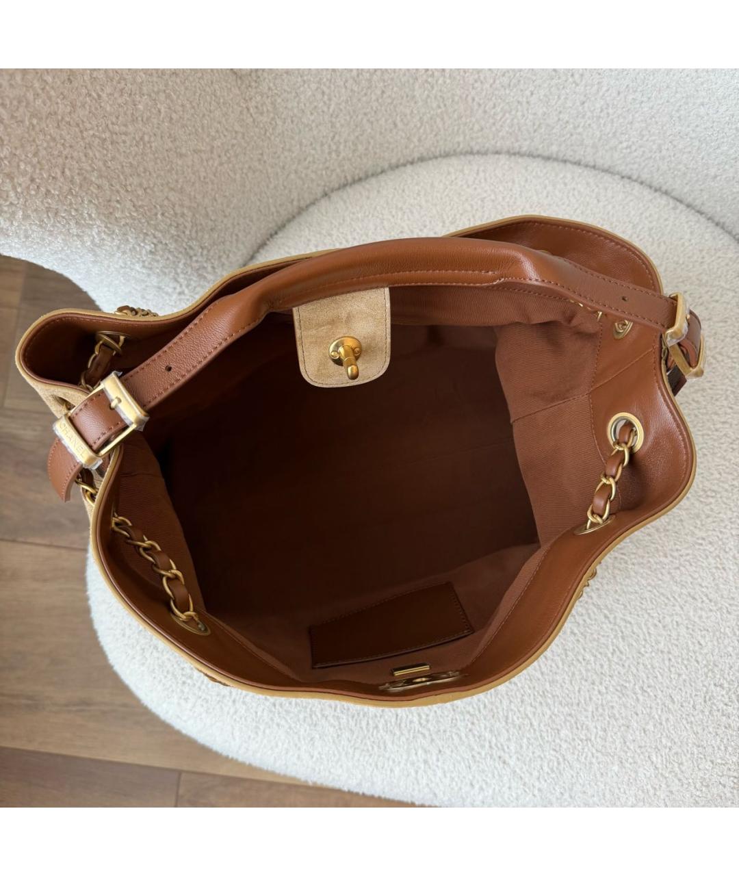 CHANEL Бежевая замшевая сумка через плечо, фото 4