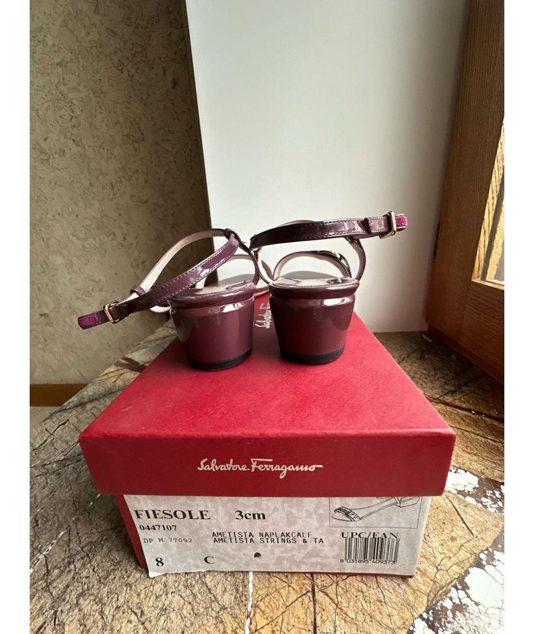 FERRAGAMO Фиолетовые босоножки из лакированной кожи, фото 4