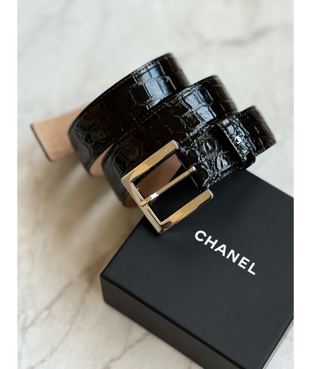 CHANEL Черный ремень из лакированной кожи, фото 2