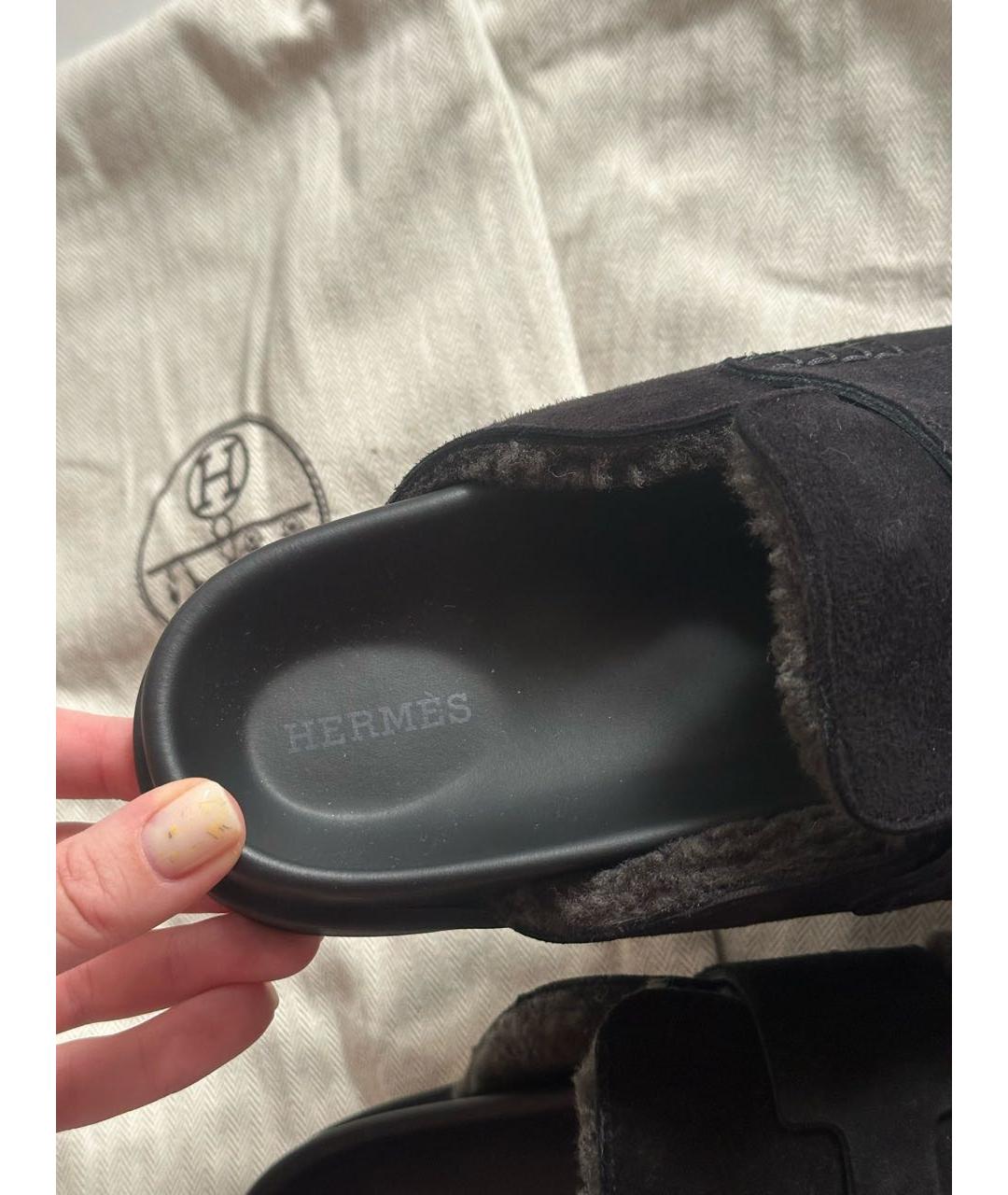 HERMES Черные замшевые мюли, фото 4