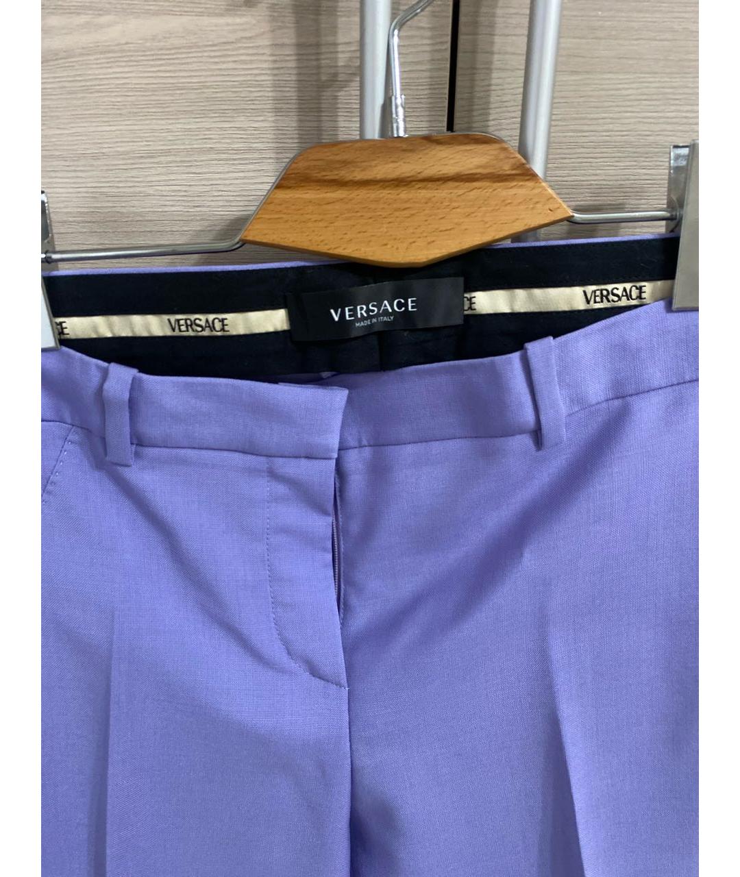 VERSACE Фиолетовые хлопковые прямые брюки, фото 3